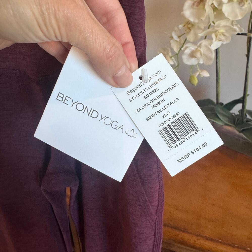 Beyond Yoga Spacedye Practice Pocket Bootcut Pants Burgundy Heather XS/S NWT - Picture 3 of 13